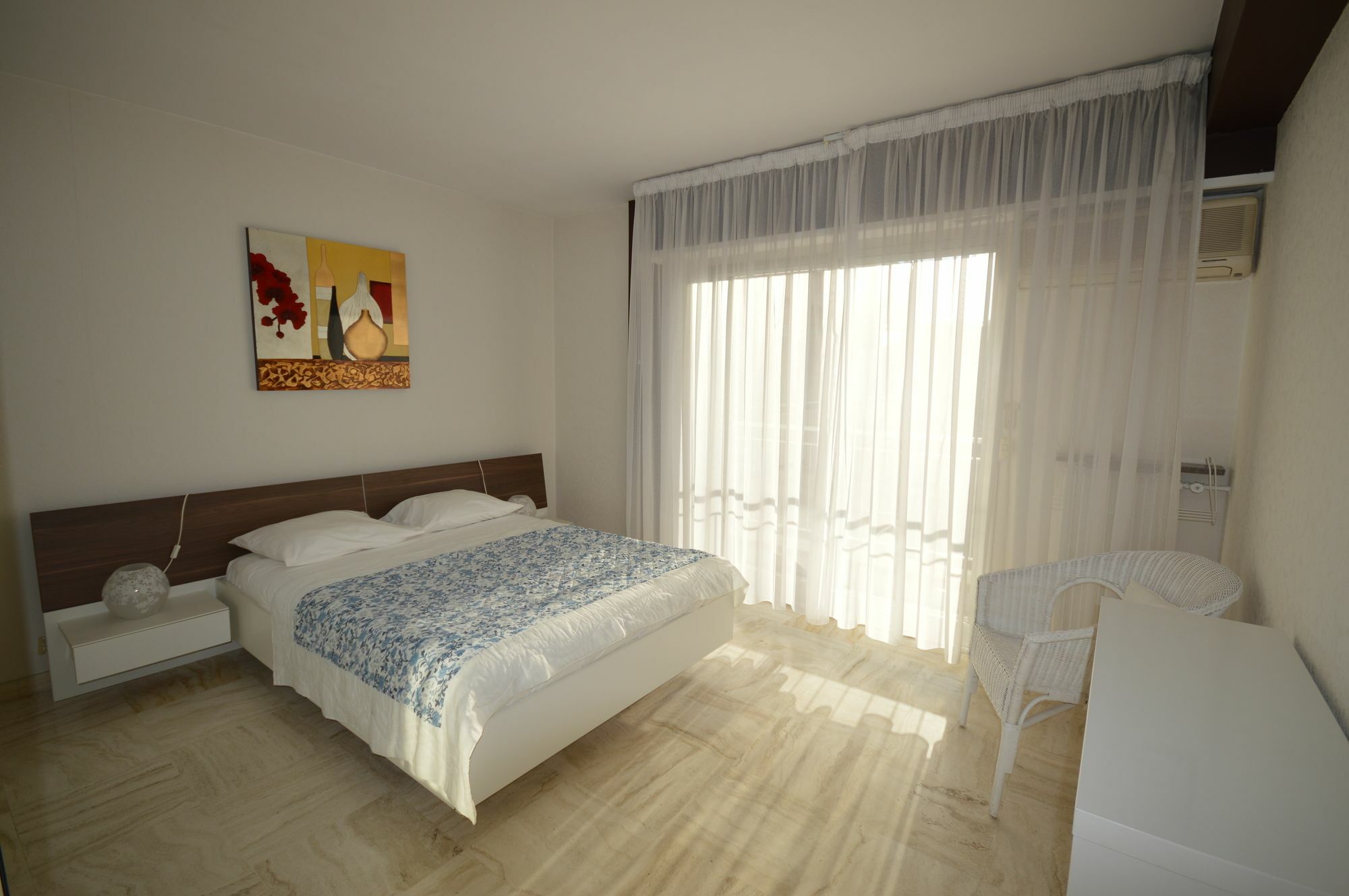 Apartment And Well Equipped One-bedroom Flat Marie Antoinette